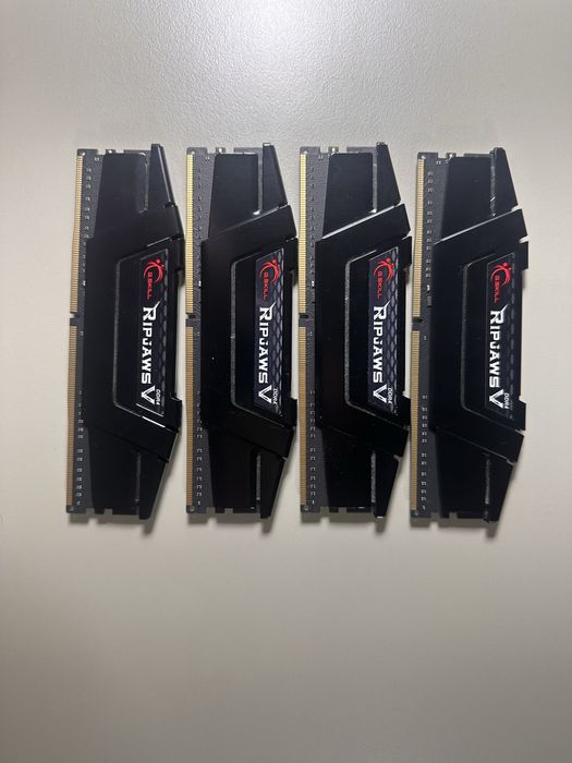 Pamięć RAM G.Skill Ripjaws V DDR4 3200MHz 32GB (4x8GB)