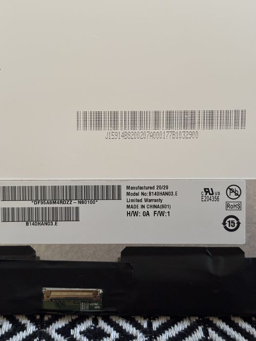 Wyswietlacz lcd do laptopa.