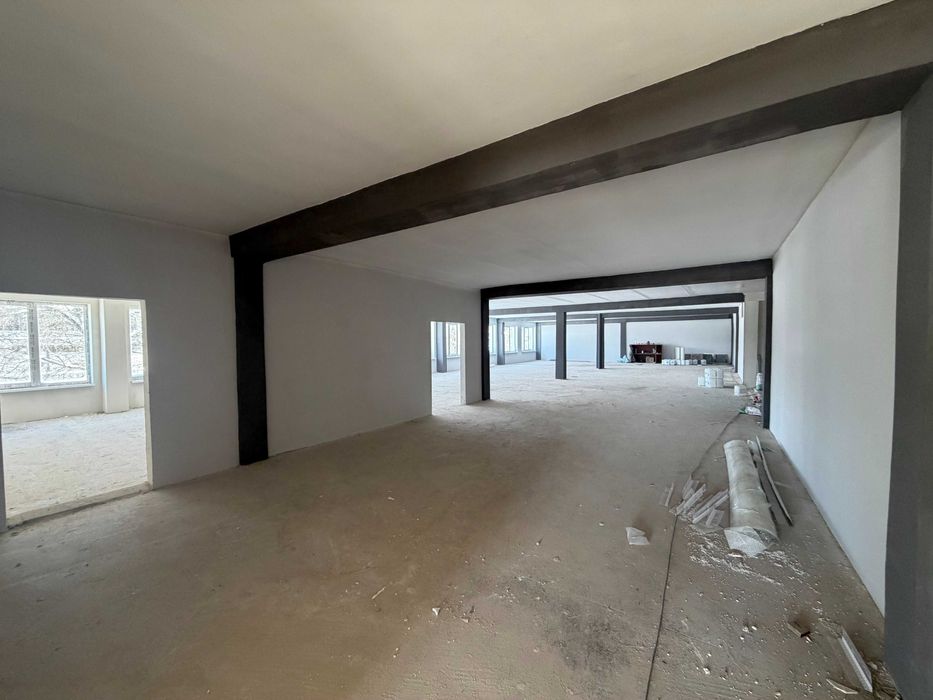 Оренда приміщення 4500 м2 ( можно частинами )