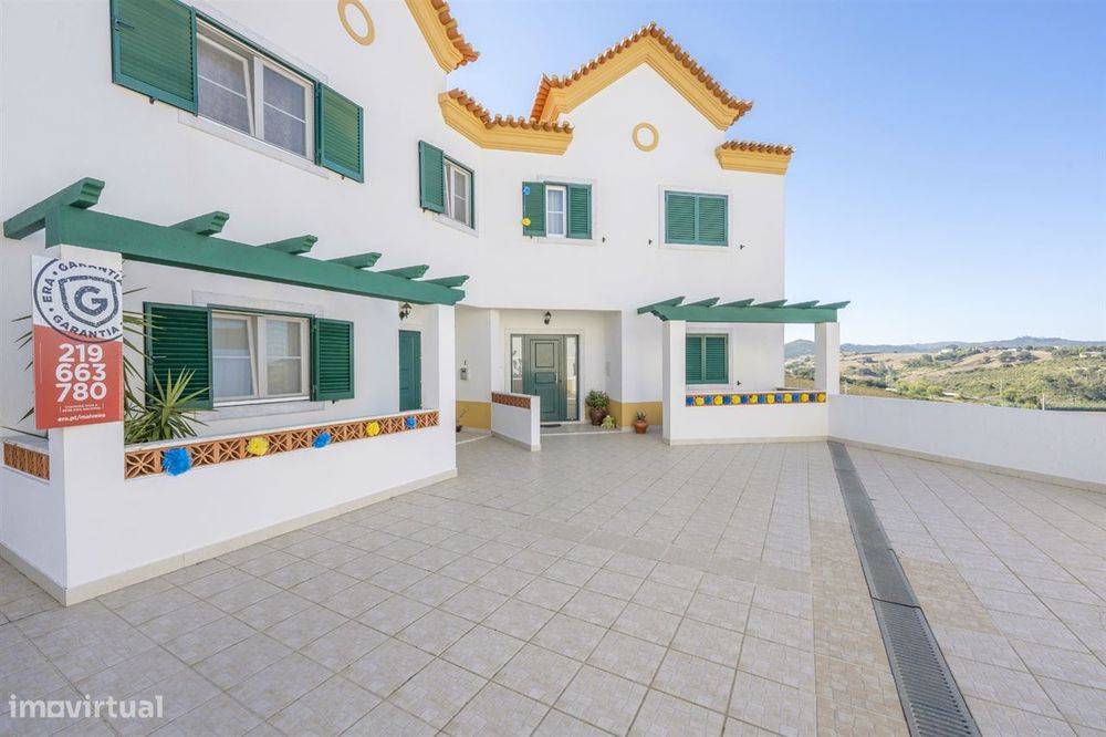 Moradia em Banda 3 quartos em Lisboa, Mafra - €467.000 / Venda