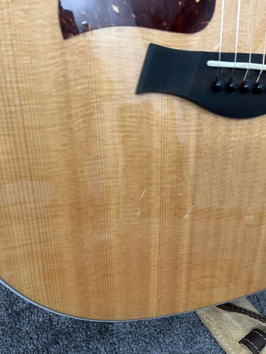 Taylor 214dlx Lefht-hand ESQUERDINA
