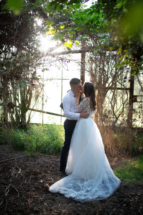 Suknia ślubna Marietta rozm. 36 z odpinanym trenem