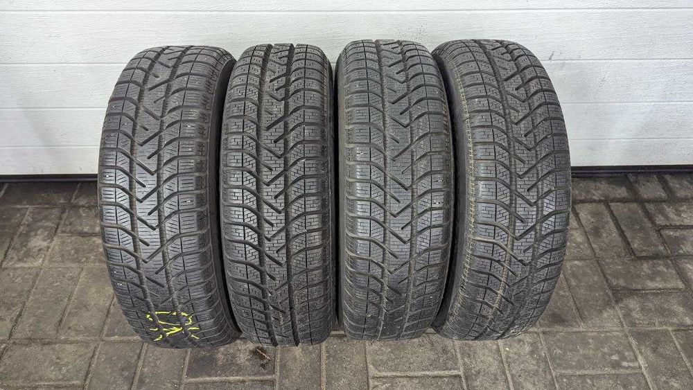 Шини 175/65 R15 88H Pirelli Snowcontrol Seria 3 Winter 210