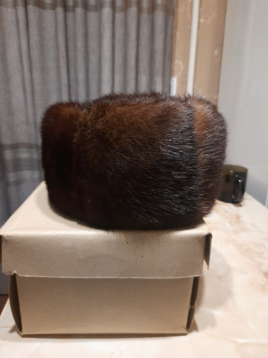 Норковая шапка,как новая,одевался пару раз