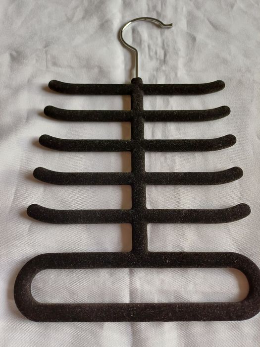 Suporte para gravatas preto