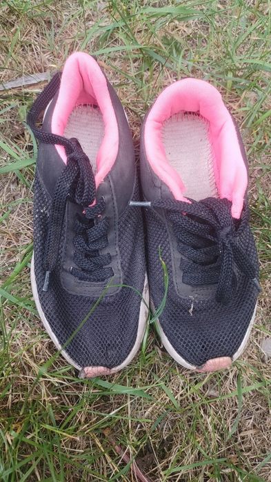 Дитячі  кросовки