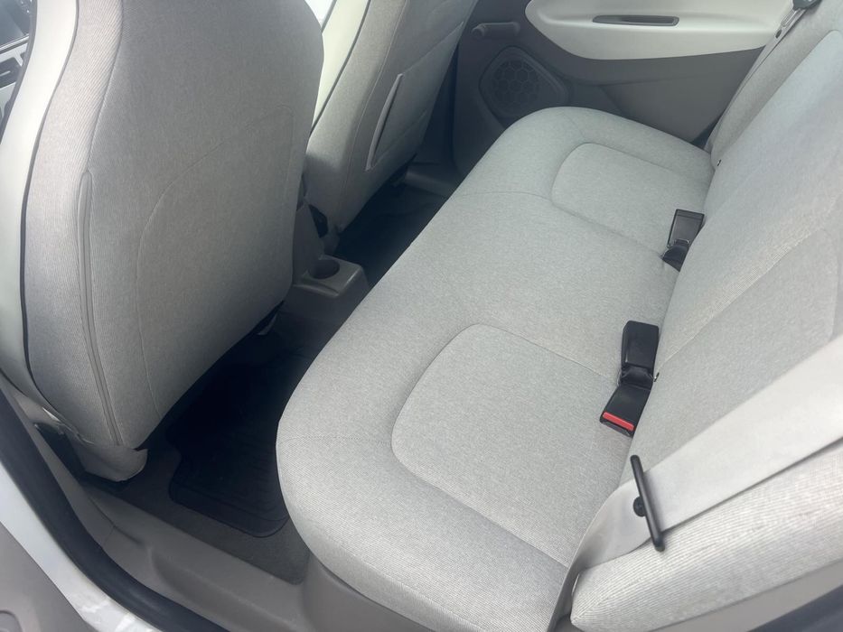 Renault Zoe 41квт 300км