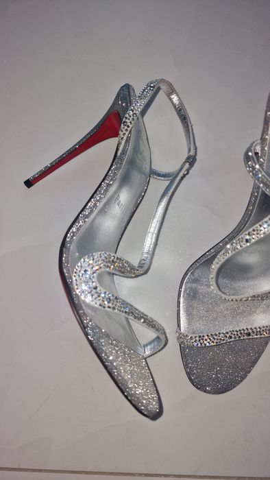 Christian Louboutin Made in Italy 100  sandałki r.41/25,8cm