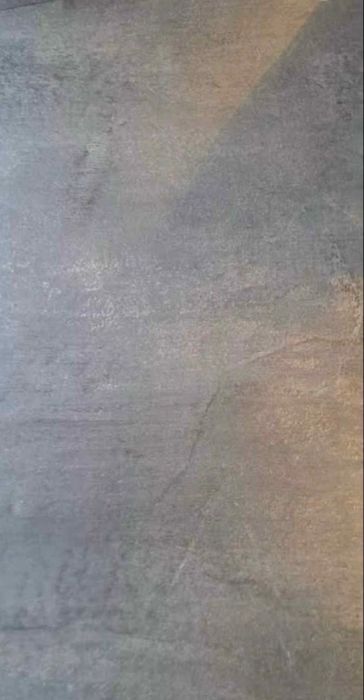 Używany stół do jadalni