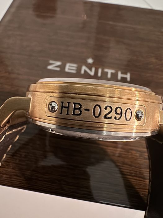 часы Zenith Pilot Type 20 Extra Special в бронзовом корпусе.