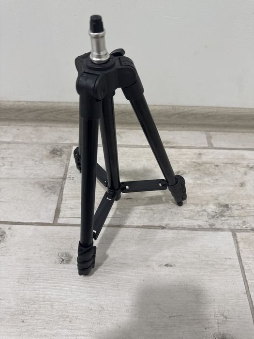 Тринога телескопічна