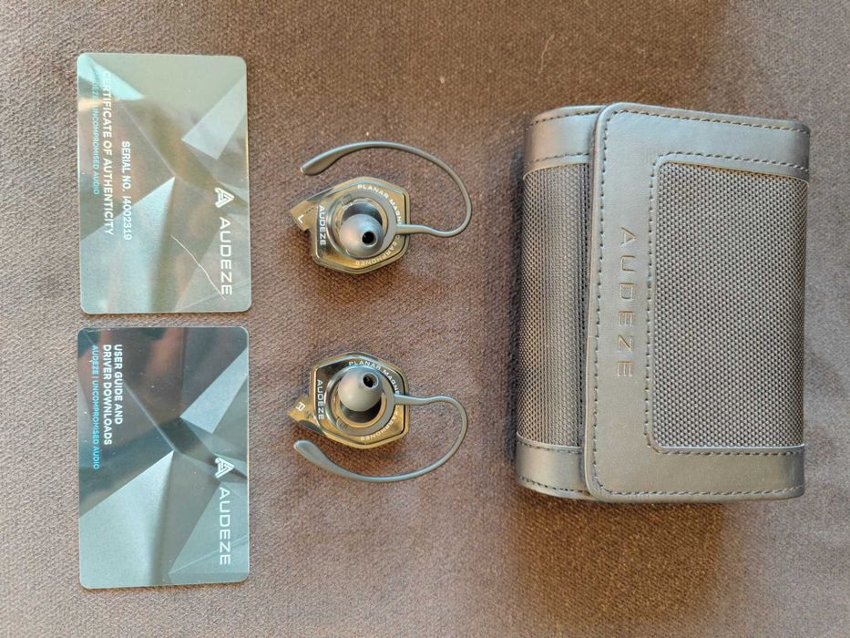 Sprzedam używane douszne słuchawki planarne Audeze LCD-i4