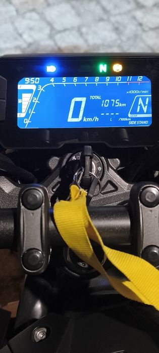 Honda cb125r de 2024