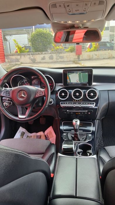 Mercedes-Benz C 220 — fotografia 12