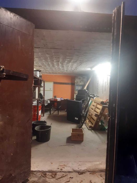 Piwnica, magazyn, garaż, warsztat, biuro itp Cena do negocjacji. 30 m2
