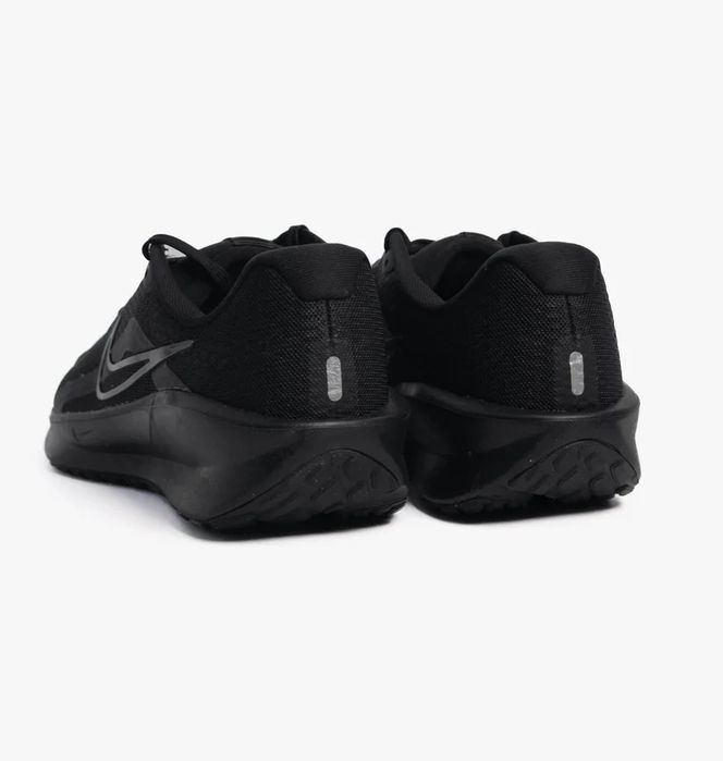 Кросівки  оригінал  , 40 розмір,Nike Downshifter 13 Road Running Shoes Black FD6454-003