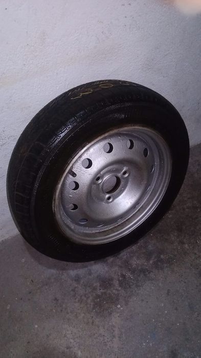 Roda Peugeot 106 de 3 parafusos com jante