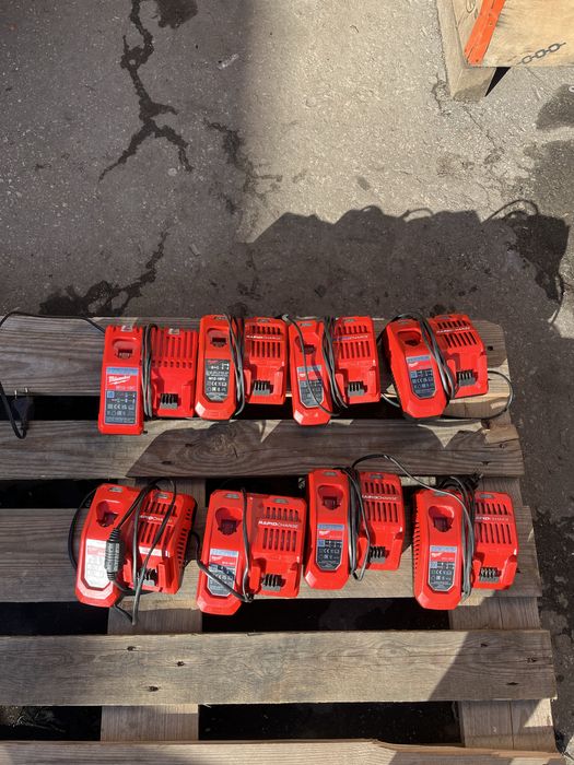 Oryginalne ładowarki milwaukee m1218 -18fc