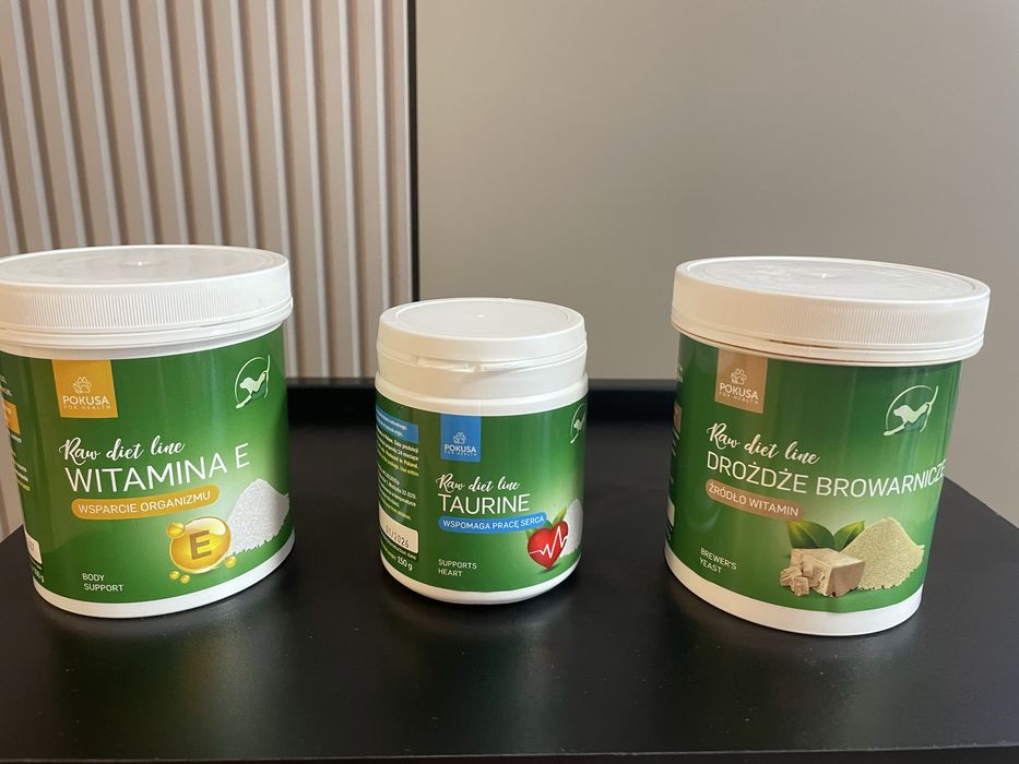 Suplementy dla psa lub kota witamina E taurine drożdże browarnicze
