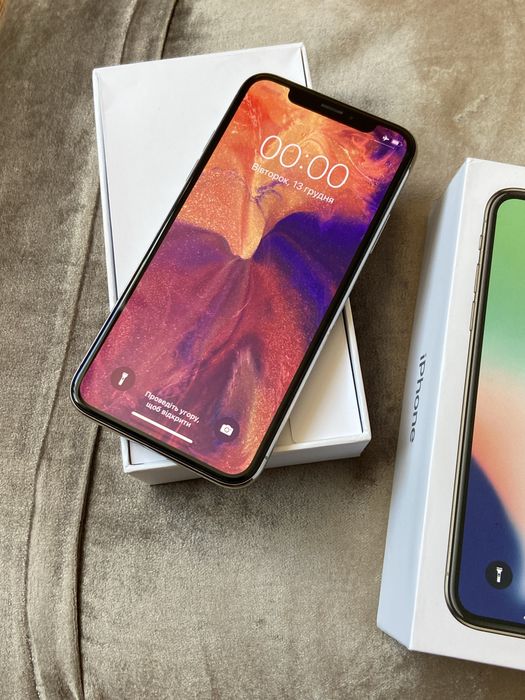 Iphone X 64 гб в гарному стані