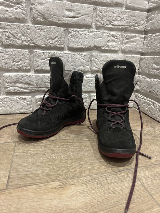 Lowa 36р.трекінгові зимові черевики, мембрана gortex, натуральна шкіра
