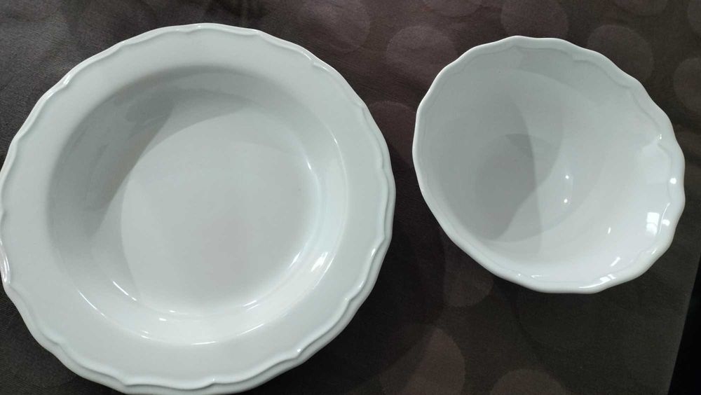 Prato fundo com tigela