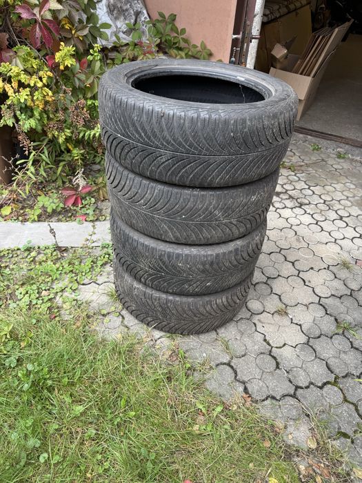 Opony zimowe goodyear 235/50/18