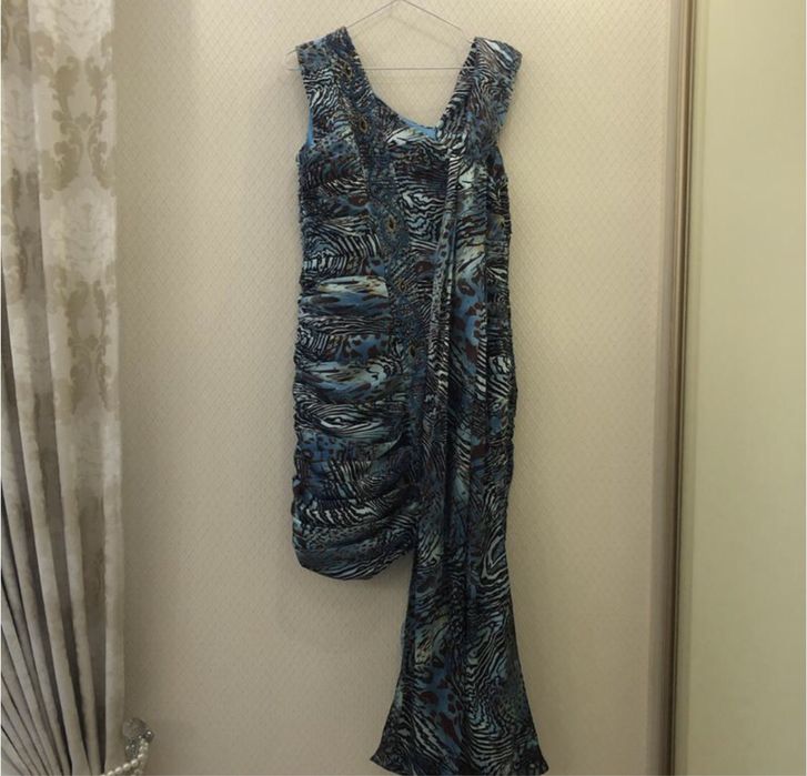 Новогоднее вышитое бисер коктейльное платье покрой леопард вечернее