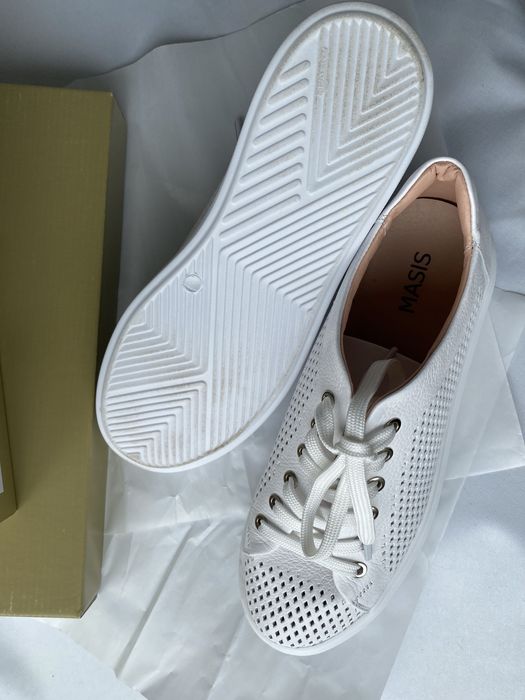 Шкіряні мокасини нові