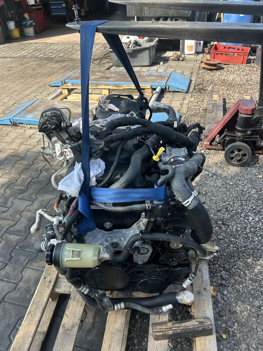 Silnik do Forda Transita 2.0  Ecoblue  z 2019 r naped przod