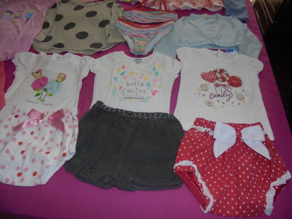 lote de roupa de menina os sapatos azuis marinho