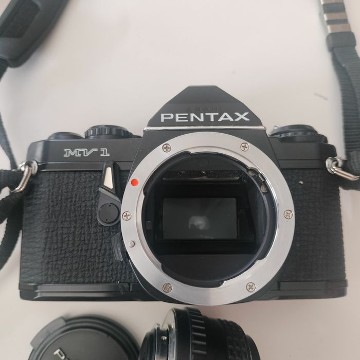 Pentax MV1 Asahi 50mm 1:2 Pentax-M