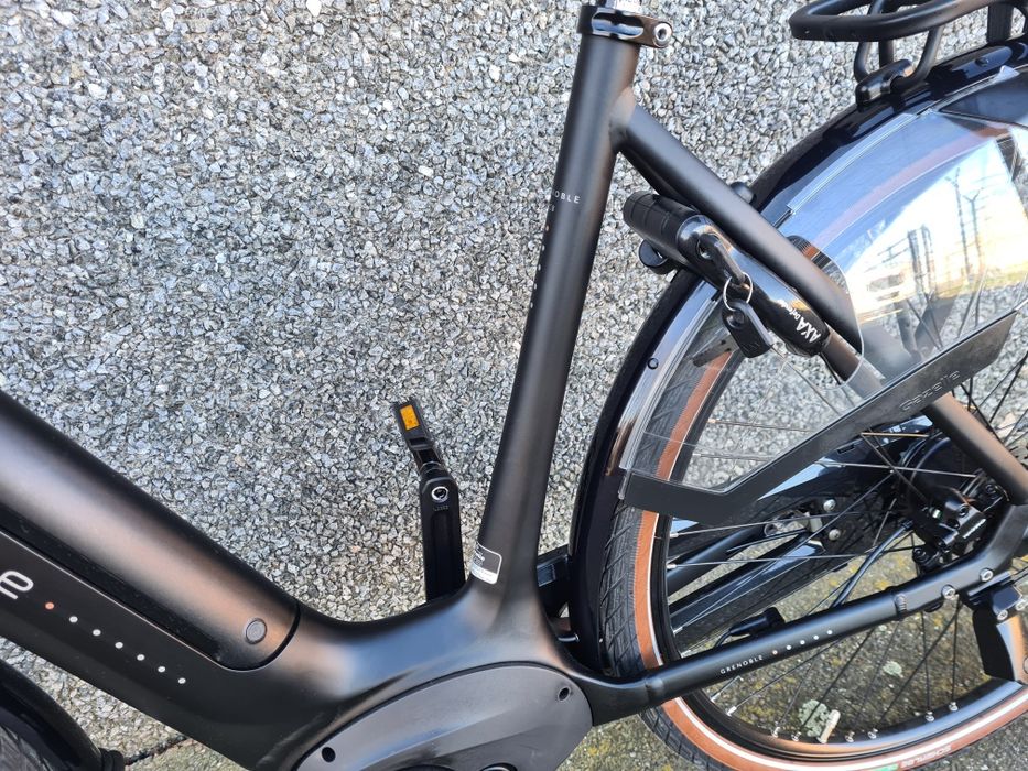 Rowery Elektryczne Gazelle Grenoble C8 Bosch Active Line Plus