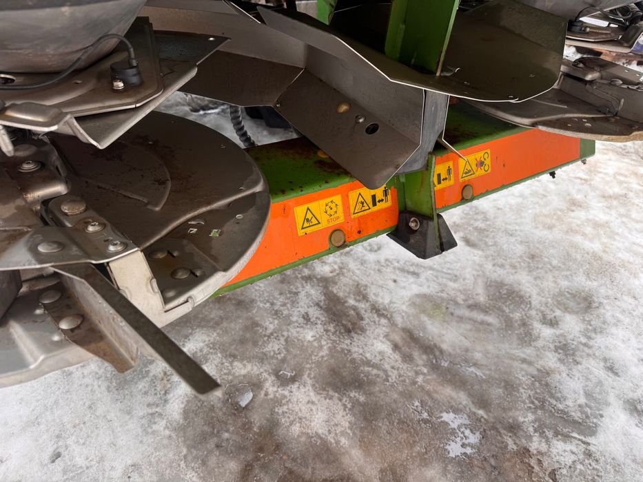 Продам розкидач мінеральних добрив Amazone 4200 ZA-TS Profis Hydro