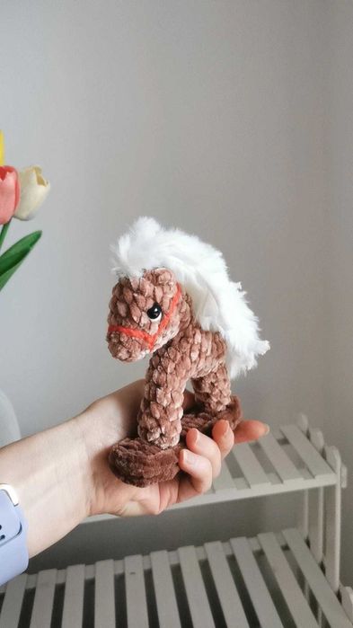 Konik na szydełku, rocking horse handmade, dekoracja