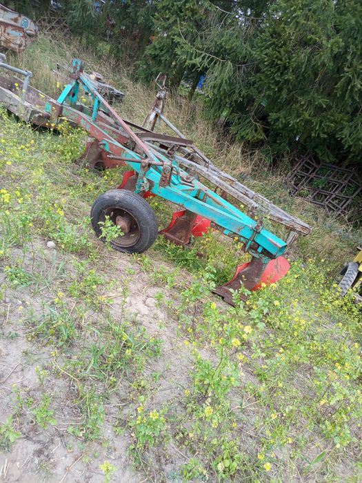 Sprzedam pług 4 ciezki oraz 5 podorywkową