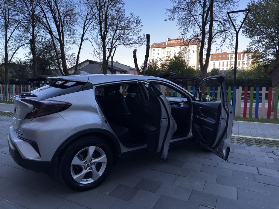 Офіційна Toyota C-HR  2018р., AWD, Premium