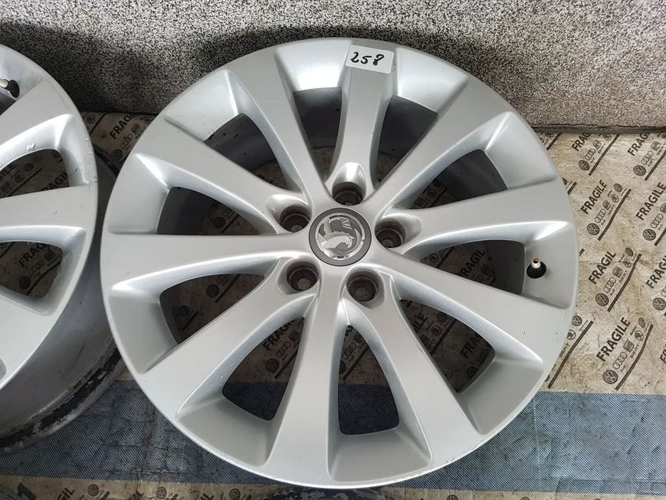 felgi alu oryginał  opel astra h zafira b meriva b 5x110  7jx17 et35