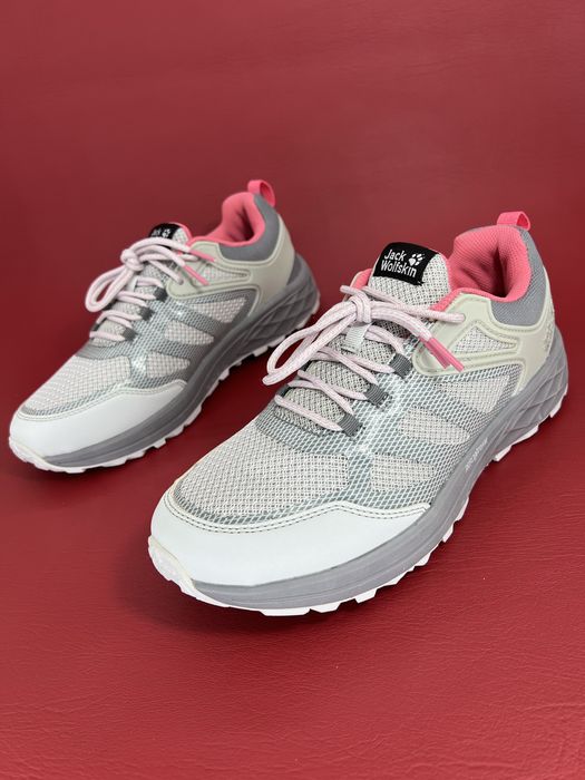 Кросівки  жіночі  40р. Jack Wolfskin HIKING JACKY