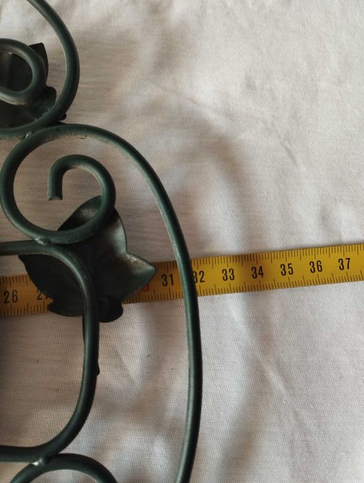 Relógio vintage de parede quartz com estrutura metálica