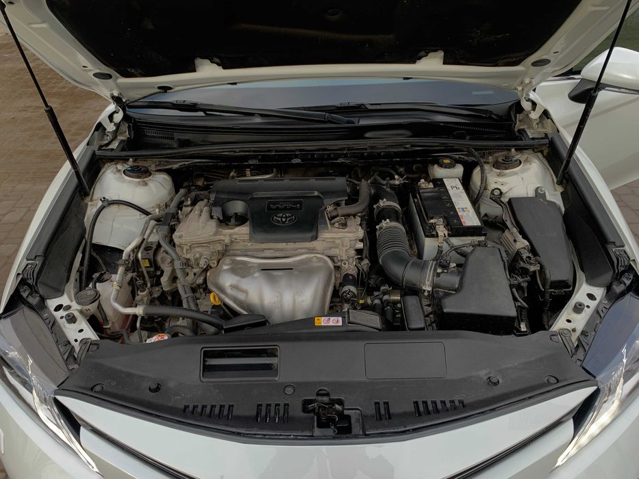 Toyota Camry 2019