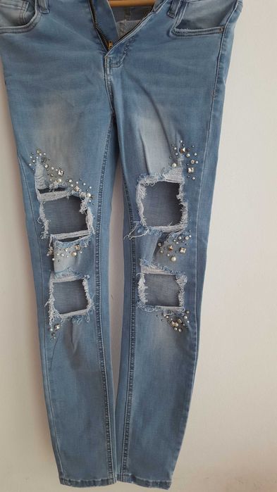 Spodnie dżinsowe jeans Queen Hearts Paris, M rozdarcia koraliki dżety