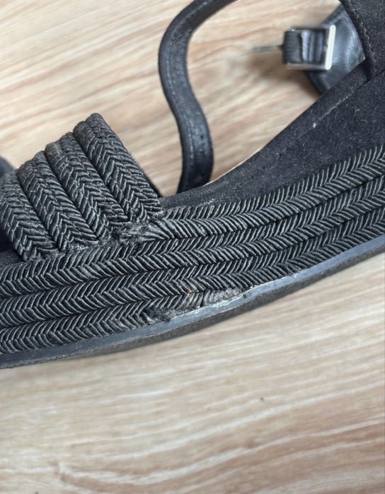 Sandałki na platformie