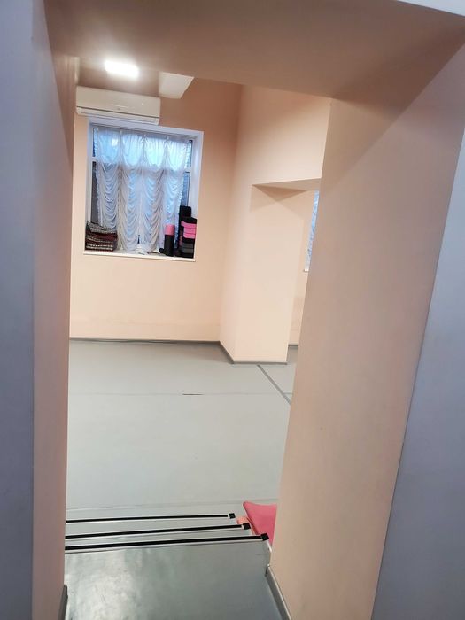 Оренда танцювальної студії 130кв.м., 3хв. від метро Деміївська
