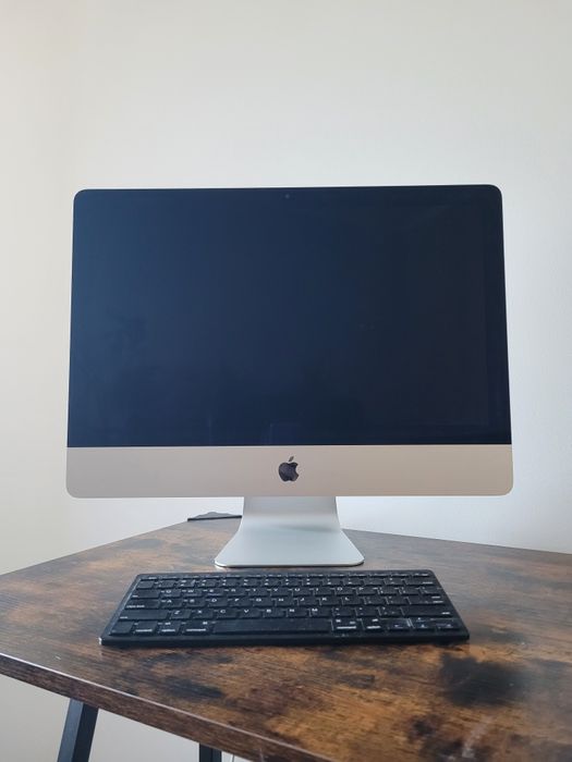 iMac Retina 4K, 21.5, 2017, 16GB
RetiniMac 
Retina 4K, 21