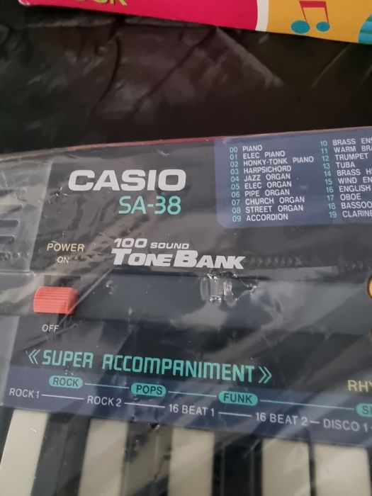 Órgão CASIO  SA-38A