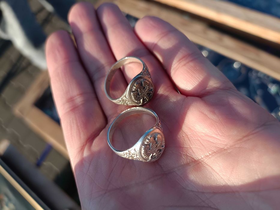 Srebrne sygnety próba 800 z okresu PRL-u