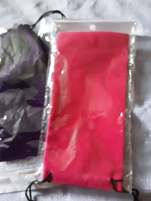 Чохол  для окулярів на затяжці.