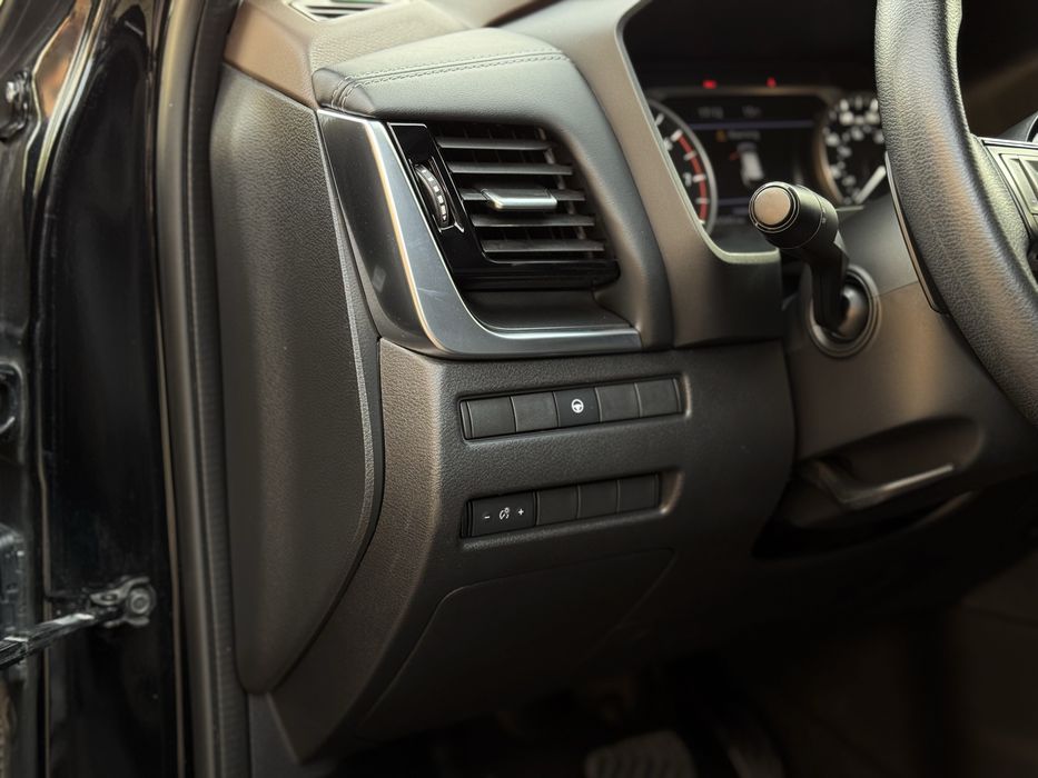Nissan Rogue 2020p