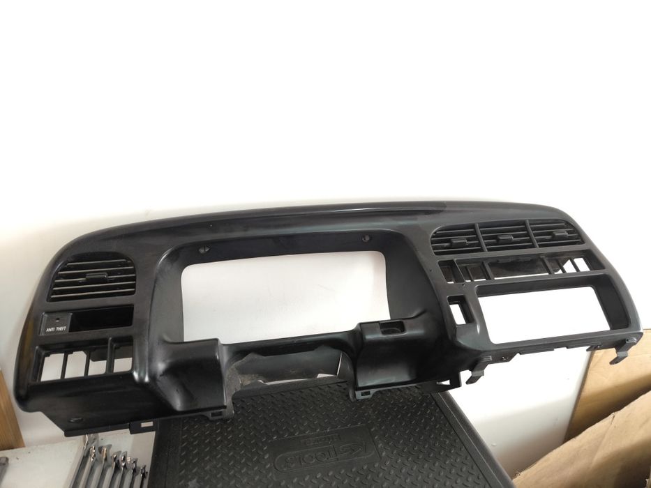 Consola Opel Monterey
